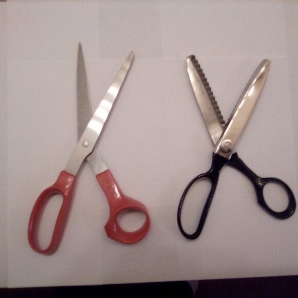 six pair of vintage left-hand scissors - Picture 9 of 11